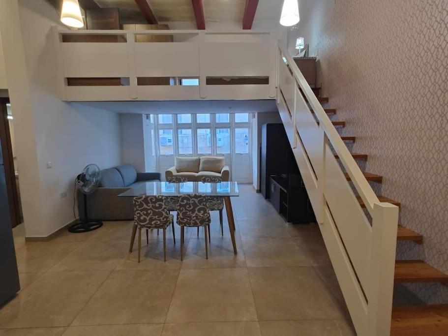 Modern Duplex In La Valeta